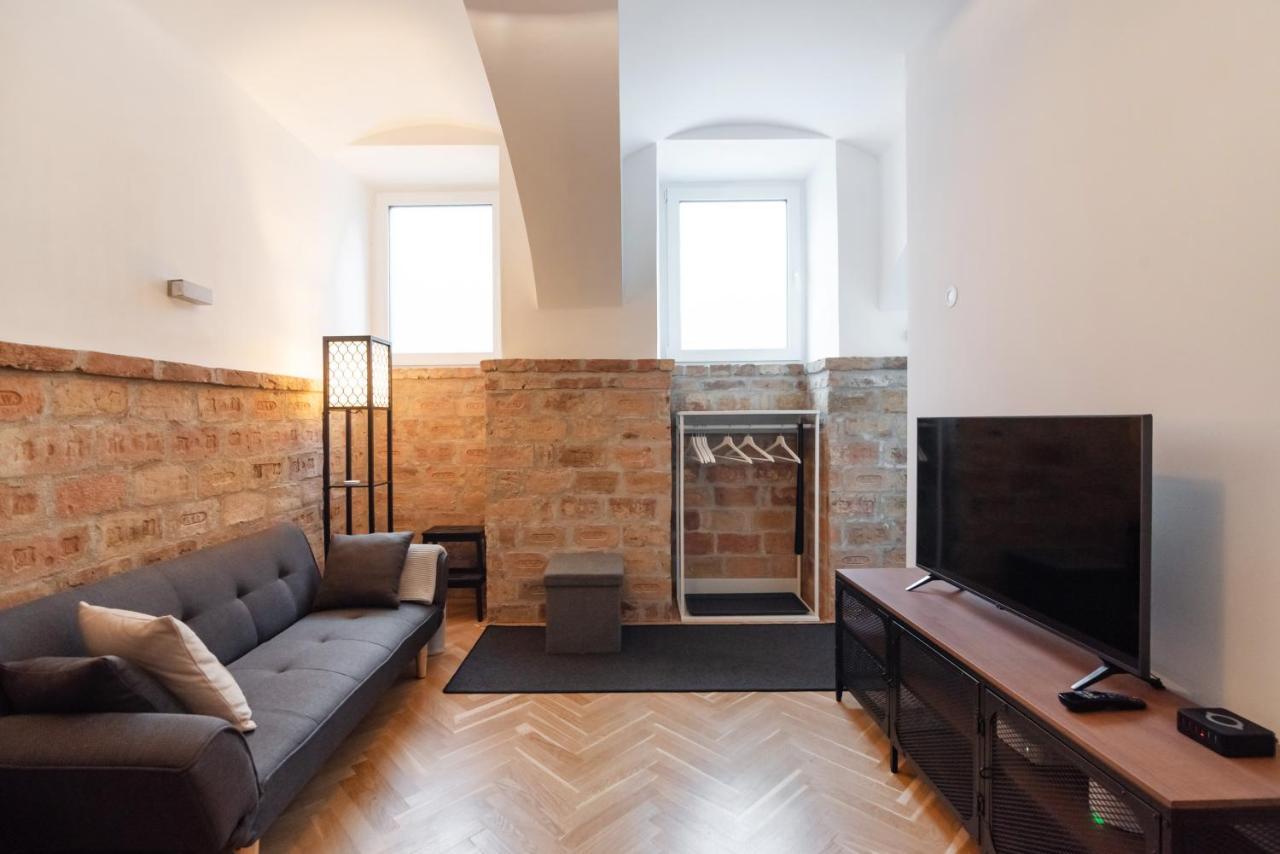 Der Fuchsbau - Neu, Kuschelig Und Zentral Im Gruenen Apartment Vienna Exterior photo